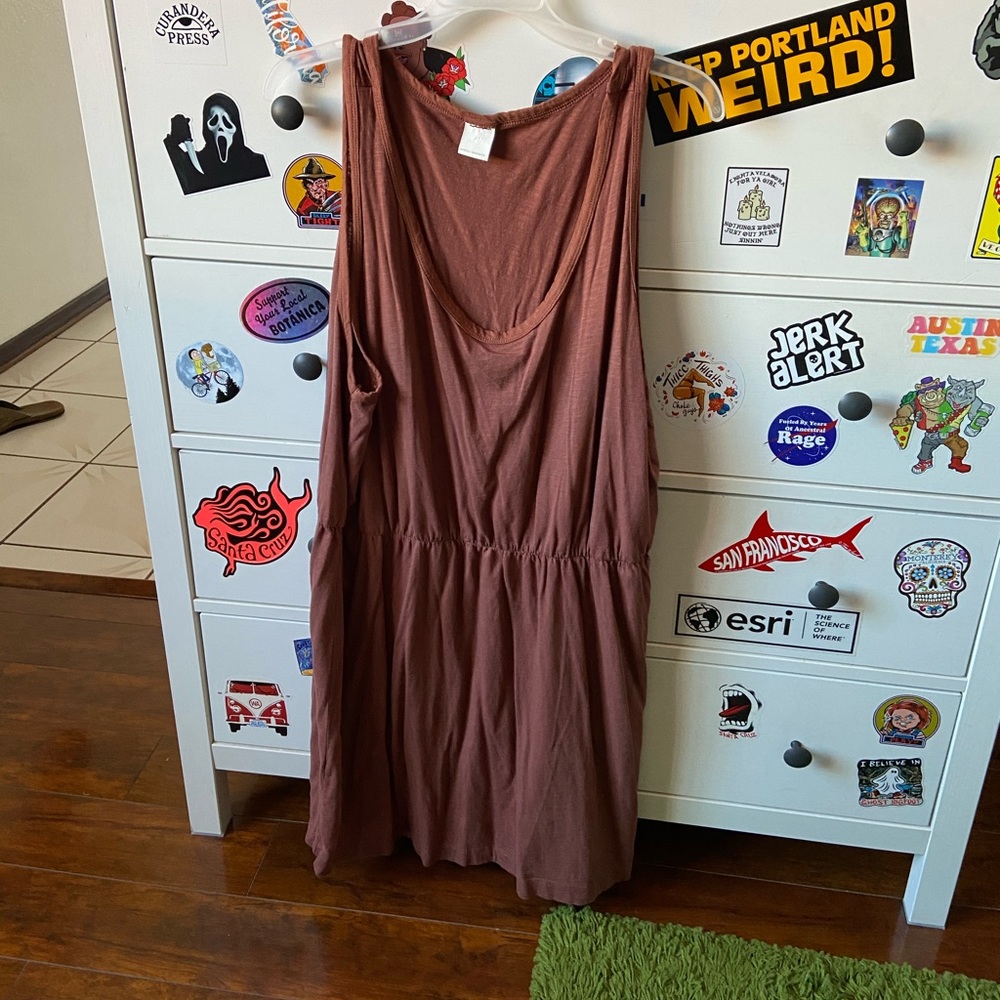 Basic sleeveless dress
